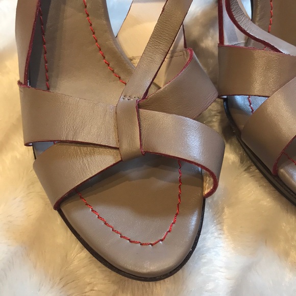 NWOB Boden taupe/red platform heels, size 39 - Picture 3 of 8